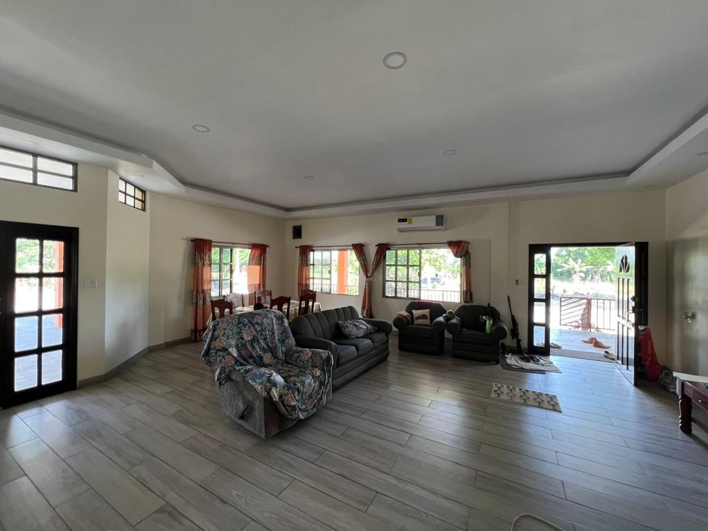listing image with ID 77743