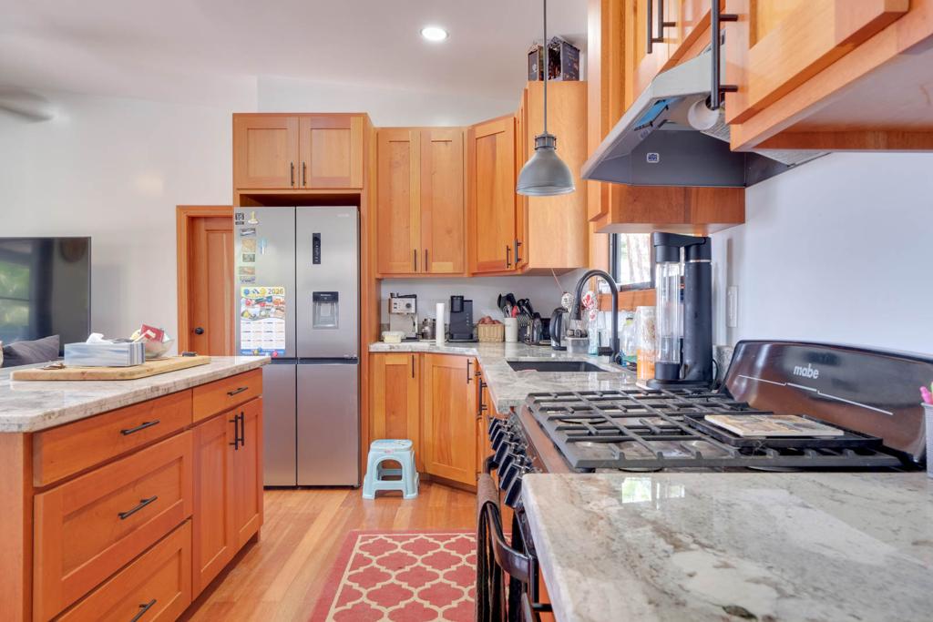 listing image with ID 104762