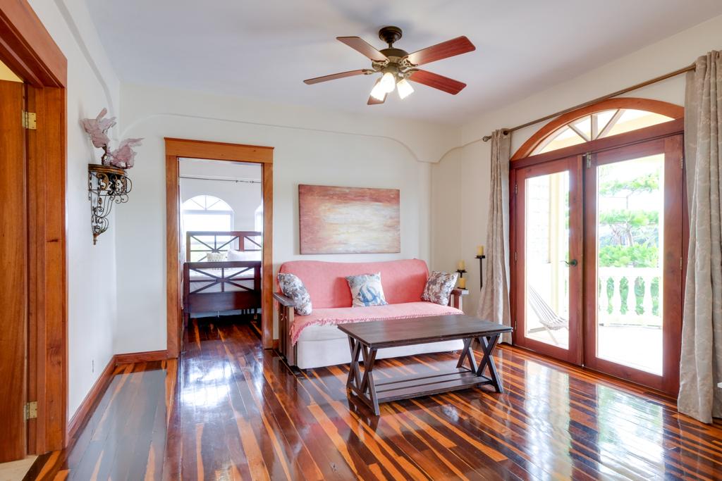 listing image with ID 77608