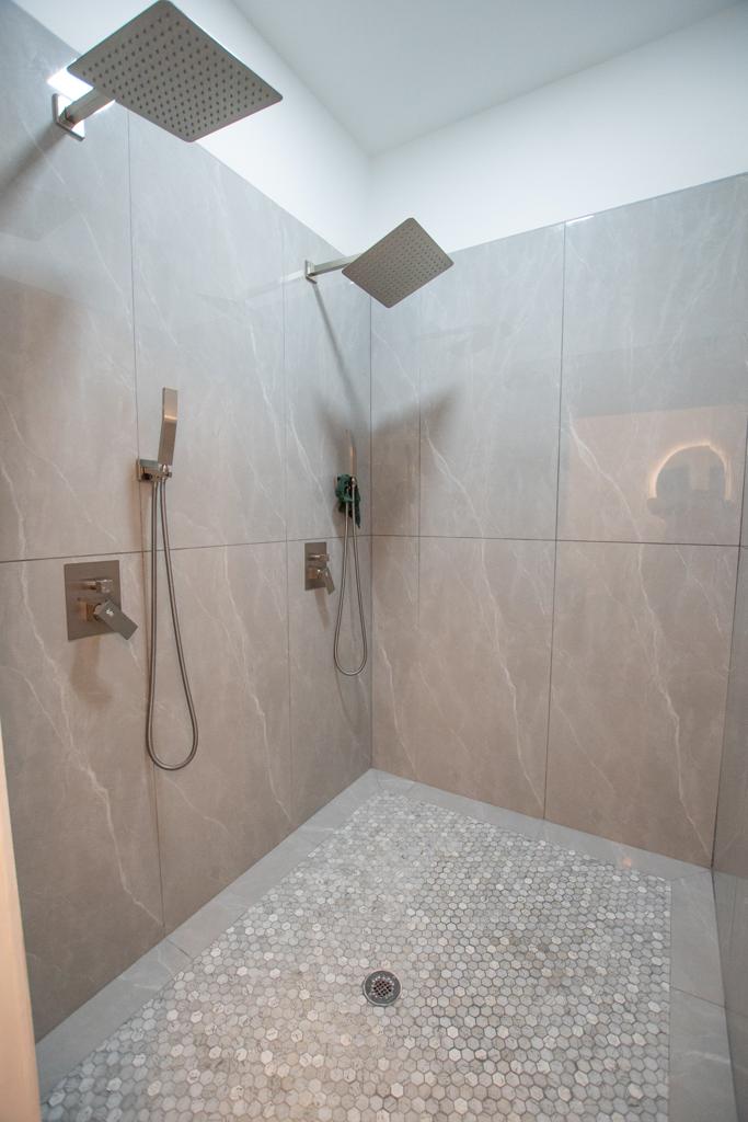 listing image with ID 104208