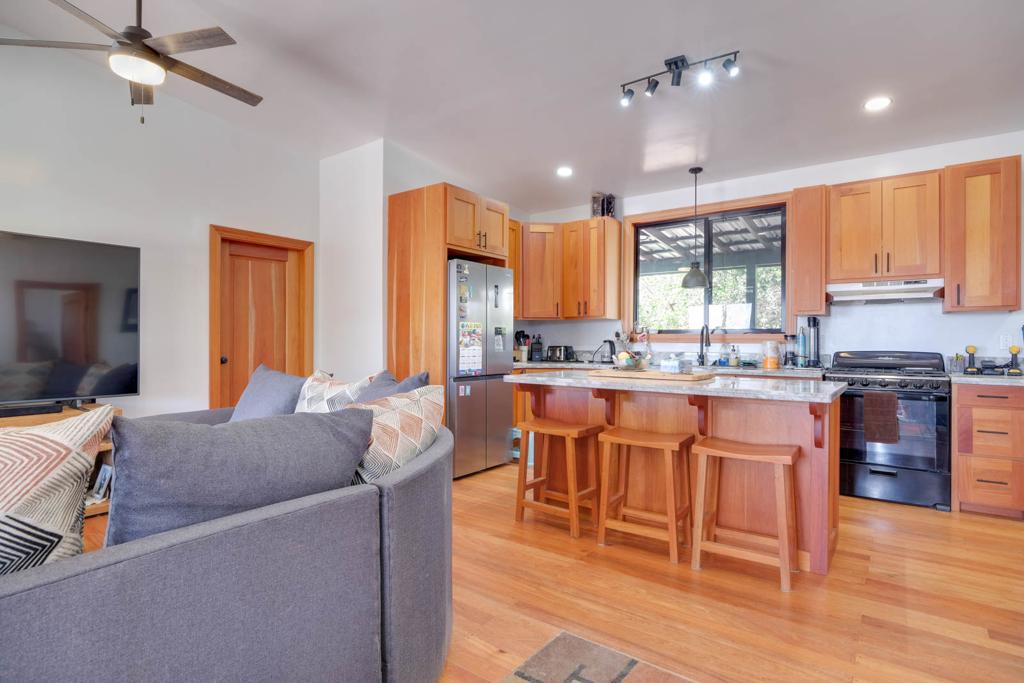listing image with ID 104757