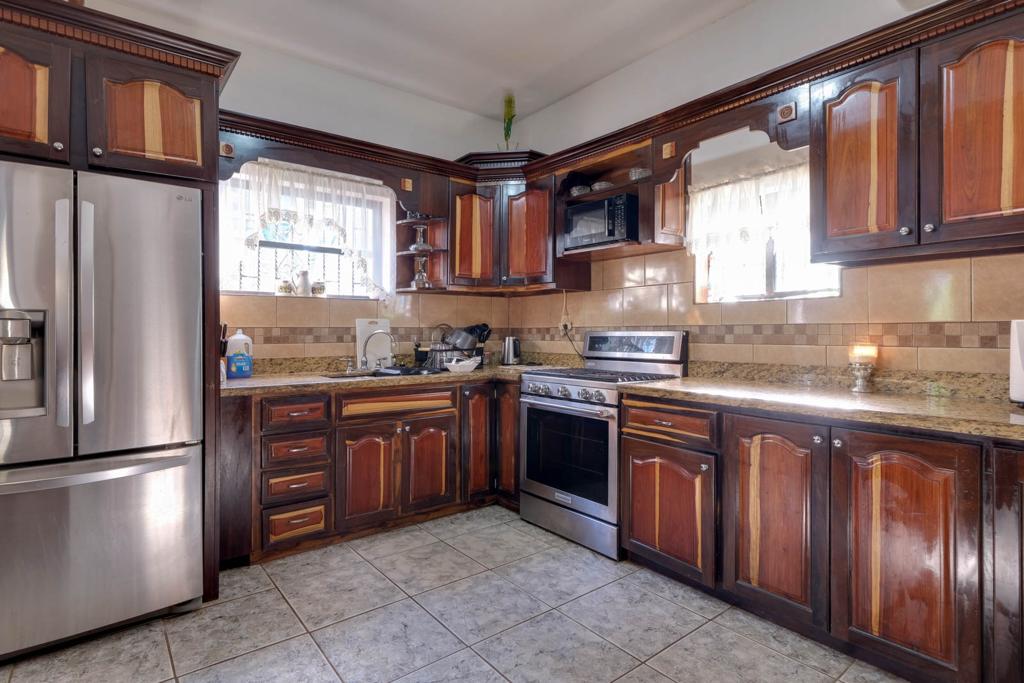 listing image with ID 100590