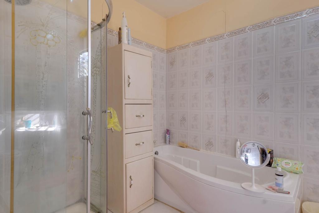 listing image with ID 100600
