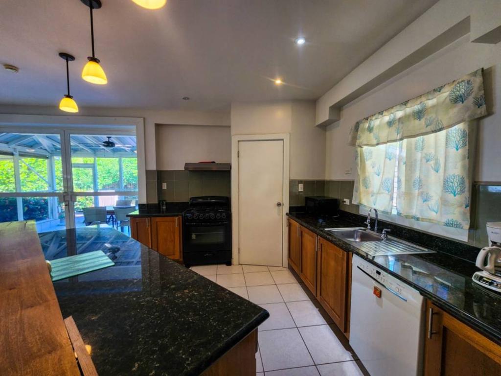 listing image with ID 96994
