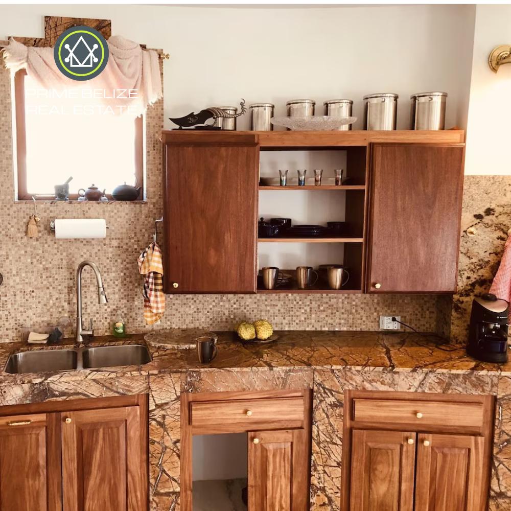 listing image with ID 75300