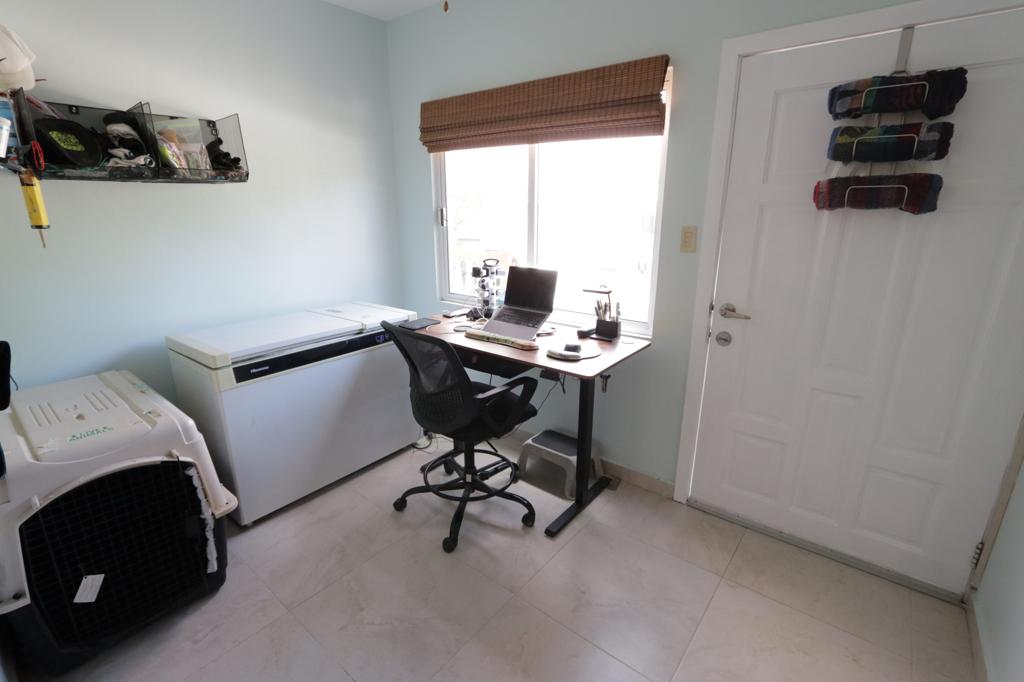 listing image with ID 99810