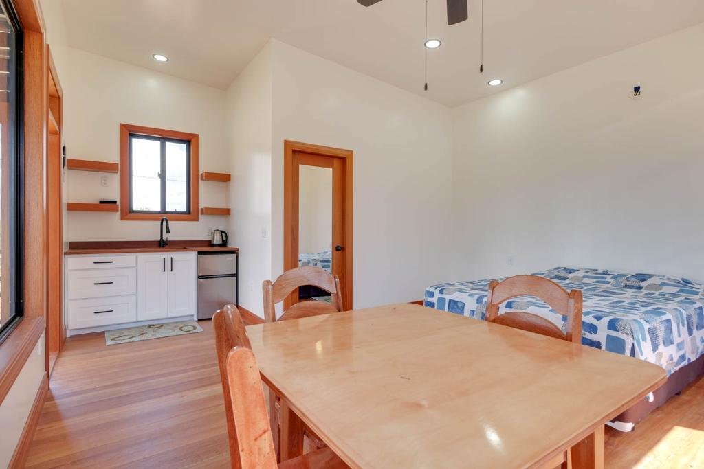listing image with ID 104777