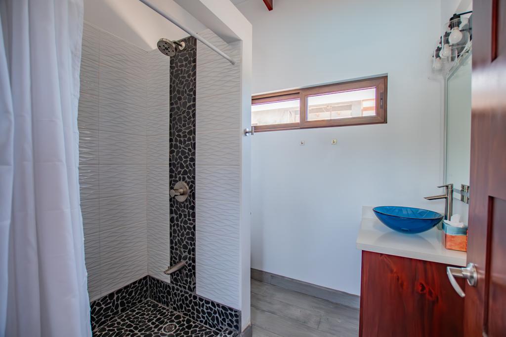 listing image with ID 104219