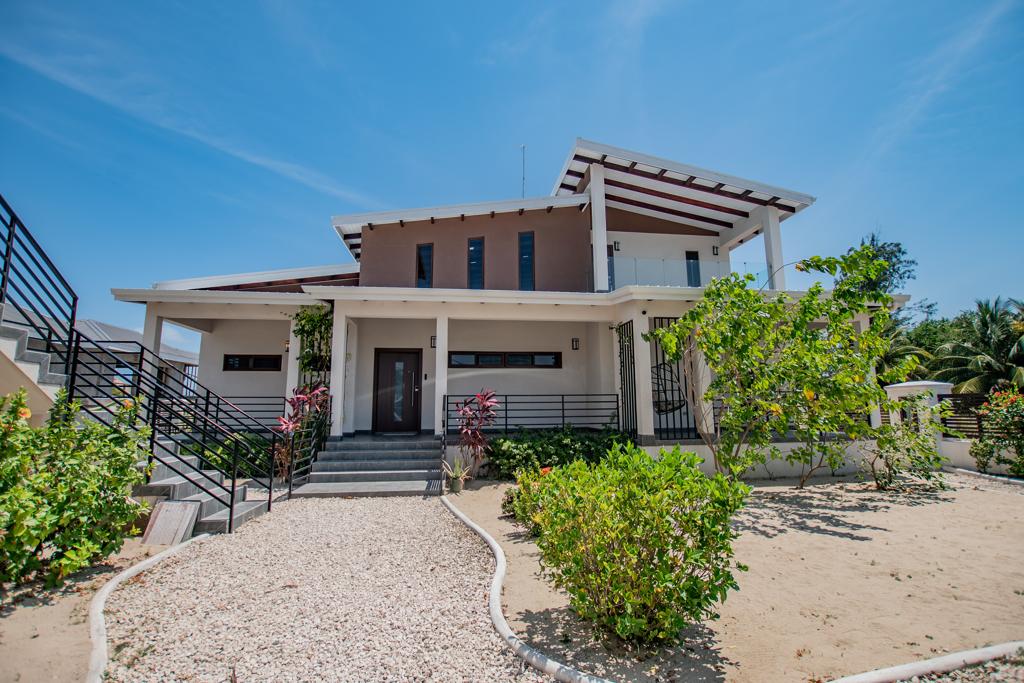 listing image with ID 104198