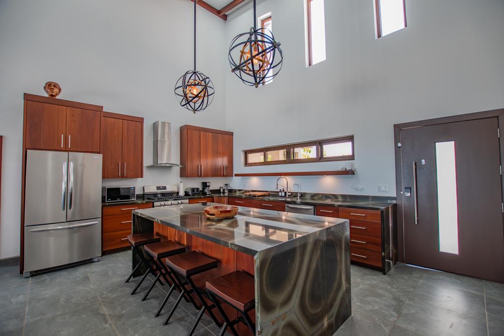 listing image with ID 104202