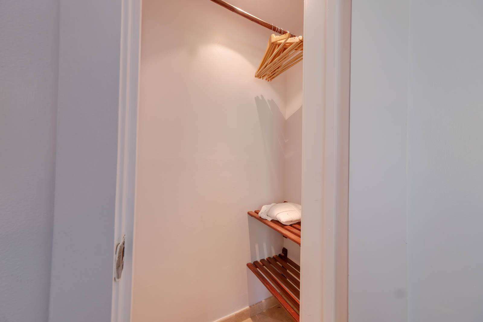 listing image with ID 114972